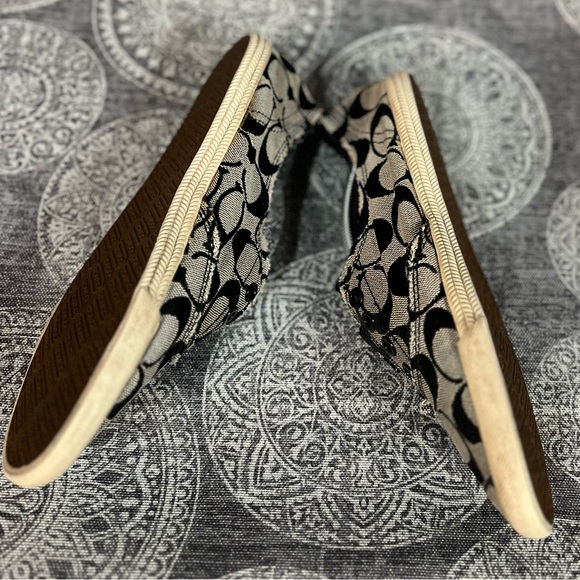 Coach Woman's Monogram No Lace Slip-On Sneakers | 7 or EU 37 - Picture 5 of 9